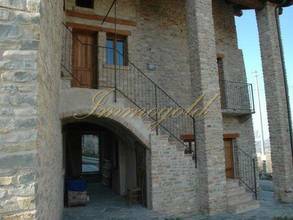 Thumbnail von Agriturismo listo para operar con su propia viña, en una región vinícola de gran interés turístico.