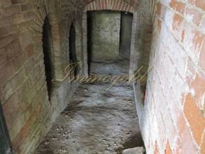 Thumbnail von Elegante, herrschaftliche Villa im residentiellen, repräsentativen Teil der Ortschaft.