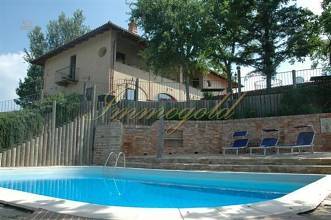 Thumbnail von 4つの個別に装備されたゲストルームを備えた高級レストランヴィラ。