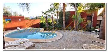 Thumbnail von Licht durchflutete Finca mit Gästehaus, Pool, Pferdestall und Reitplatz