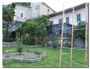 Thumbnail von Landhaus-Villa mit historischen Merkmalen im Herzen des Naturparks von Monte Fenera.