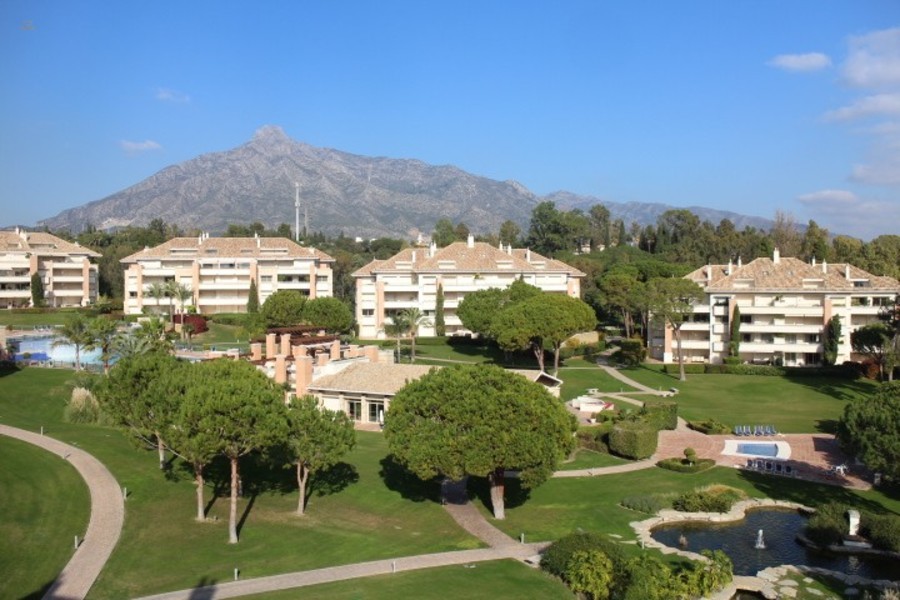Luxus-Wohnung in Marbella R2564135