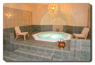 Thumbnail von Immogold, Ungarn, MWS 15-042-MWOH Schloßhotel mit Pferdestall