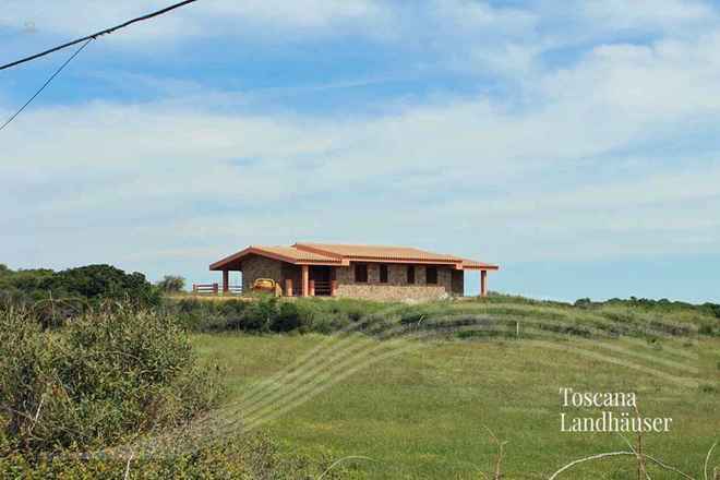 Neubau mit Meerblick und 3 ha großem Grundstück
