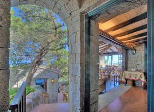 Thumbnail von exklusive Villa mit atemberaubenden Meerblick und Pool