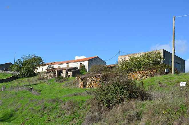 ca.15 km vom Meer entferntes landwirtschaftliches Gut
