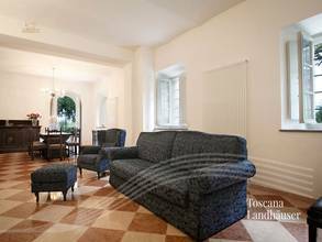 Thumbnail von historische Villa mit Pool und Tennisplatz bei Arezzo