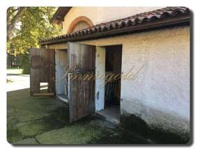 Thumbnail von Immogold IMI 1380 renovierungsbedürftige Villa mit großem Park