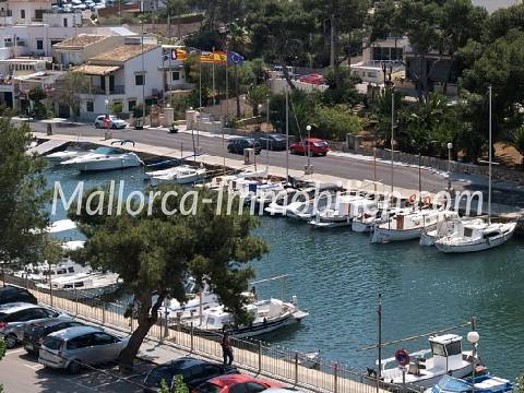 APPARTEMENT MIT HAFENBLICK