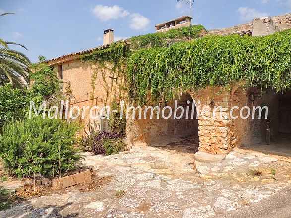 ROMANTISCHES MALLORQUINISCHES FINCA-ANWESEN MIT PANORAMABLICK