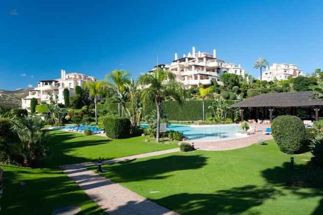 Luxus-Wohnung in Benahavis R2849846