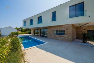 Thumbnail von Moderne Luxusvilla mit Swimmingpool mit Panorama-Meerblick, Insel Ciovo, Dalmatien