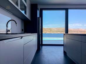 Thumbnail von Moderne Luxusvilla mit Swimmingpool direkt am Meer, Insel Ciovo