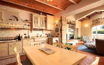 Thumbnail von kürzlich renoviertes Anwesen in traumhafter Lage mit Infinity-Pool