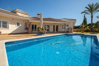 Thumbnail von Villa For Sale in Calahonda, Málaga