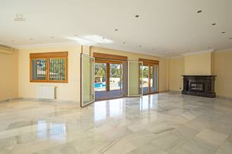 Thumbnail von Villa For Sale in Calahonda, Málaga