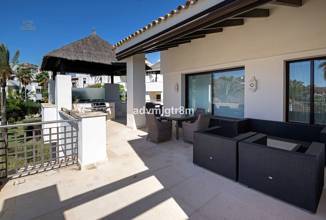 Thumbnail von Apartment For Sale in Benahavis, Málaga