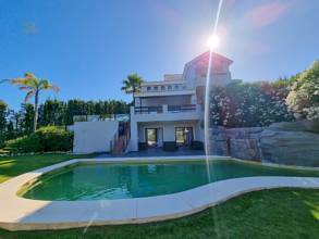 Thumbnail von Villa For Sale in Estepona, Málaga