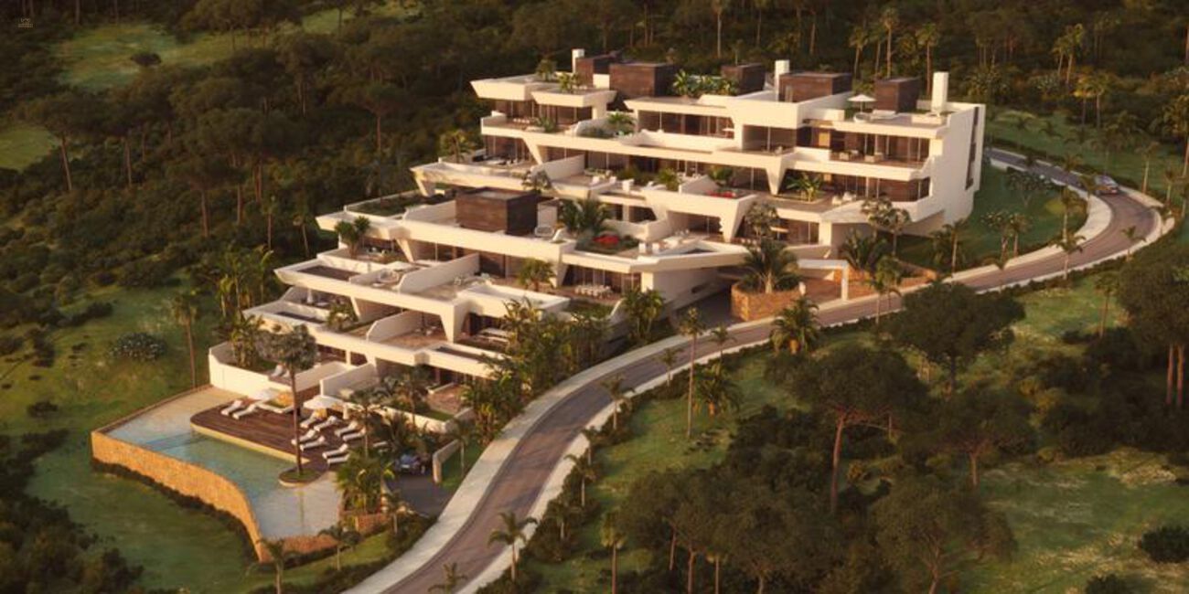 Apartment For Sale in Benahavis, Málaga