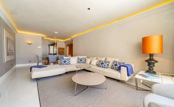 Thumbnail von Apartment For Sale in Estepona, Málaga