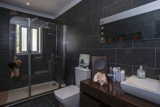 Thumbnail von Villa For Sale in Montemar, Málaga