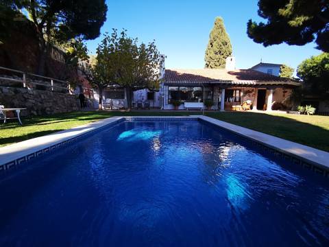  Malaga Este Villa ES131769