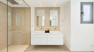 Thumbnail von Apartment For Sale in Nueva Andalucia, Málaga