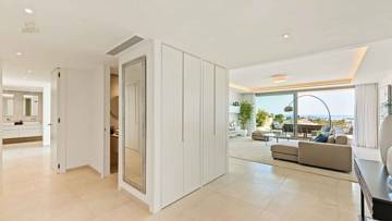 Thumbnail von Apartment For Sale in Nueva Andalucia, Málaga