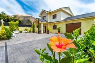 Thumbnail von Villa For Sale in Benalmadena, Málaga