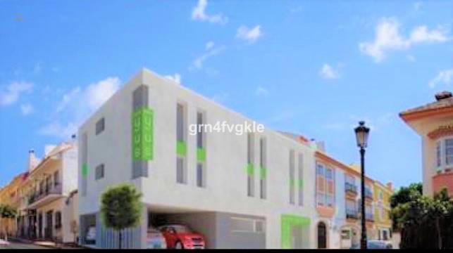 Commercial Property For Sale in Arroyo de la Miel, Málaga