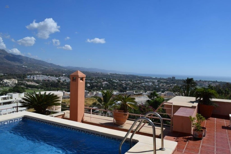 Luxus-Wohnung in Nueva Andalucia R2768414