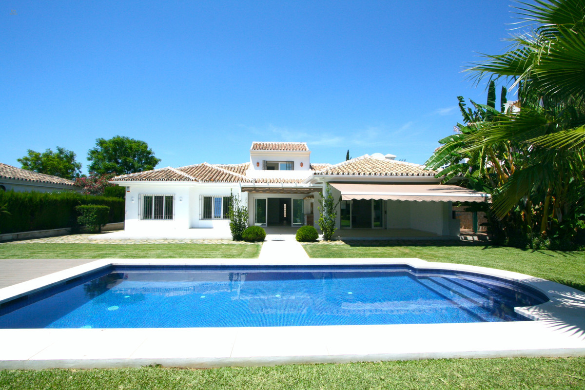 Villa For Sale in Mijas Golf, Málaga