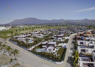 Thumbnail von Villa For Sale in Estepona, Málaga