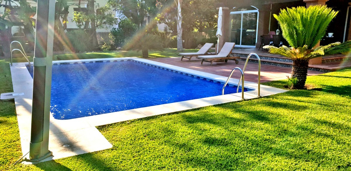 Elviria Villa ES20160