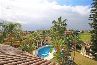 Thumbnail von Villa For Sale in New Golden Mile, Málaga