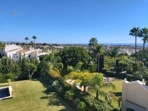 Thumbnail von Villa For Sale in Estepona, Málaga