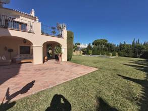 Thumbnail von Villa For Sale in Estepona, Málaga