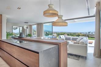 Thumbnail von Apartment For Sale in Benahavis, Málaga