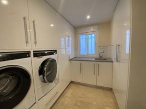 Thumbnail von Villa For Sale in San Pedro de Alcántara, Málaga