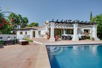 Thumbnail von Villa For Sale in Atalaya, Málaga