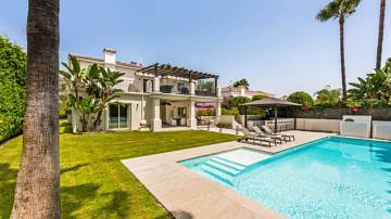 Thumbnail von Villa For Sale in San Pedro de Alcántara, Málaga