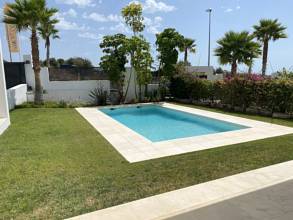 Thumbnail von Villa For Sale in Rio Real, Málaga