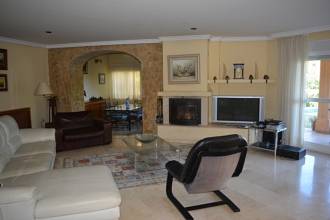 Thumbnail von Villa For Sale in Hacienda Las Chappas, Málaga