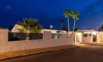 Thumbnail von Villa For Sale in Marbella, Málaga