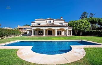 Thumbnail von Villa For Sale in Marbella, Málaga
