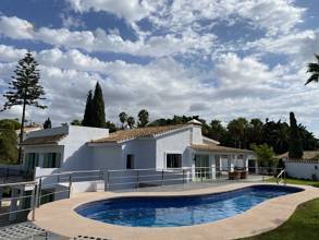 Thumbnail von Villa For Sale in Marbella, Málaga