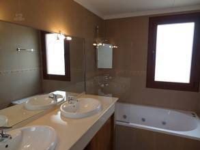 Thumbnail von Villa For Sale in Elviria, Málaga