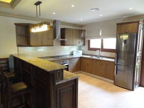 Thumbnail von Villa For Sale in Elviria, Málaga