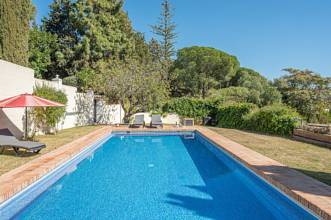 Thumbnail von Villa For Sale in Estepona, Málaga