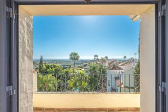 Thumbnail von Villa For Sale in Estepona, Málaga